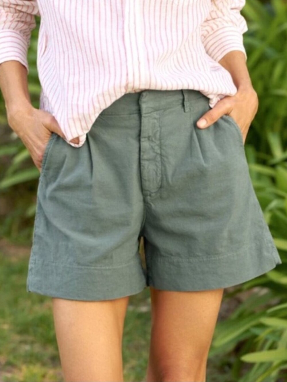 Frank & Eileen Waterford 4.5" Shorts Rosemary Size 12